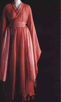 藝術(shù) 國內(nèi)眾多大片的服裝設(shè)計,竟出自一位老太之手