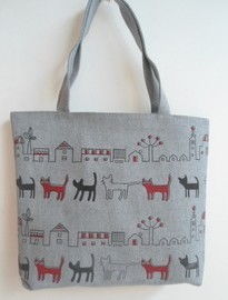 時(shí)尚新品到貨 包包、服裝、鞋帽、箱包全面上新